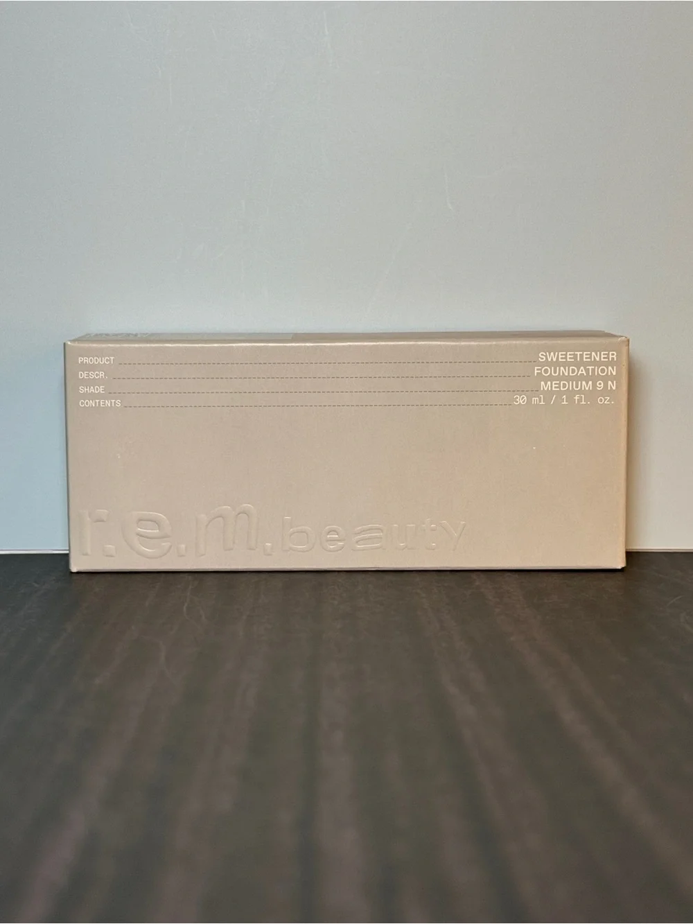 r.e.m. beauty sweetener foundation (medium 9 N) 30 ml / 1 fl oz NIB